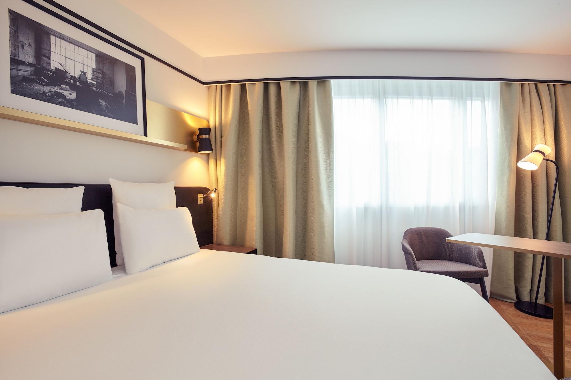 Mercure Paris Saint-Ouen Eksteriør bilde